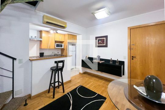 Sala de apartamento para alugar com 1 quarto, 41m² em Vila Olímpia, São Paulo