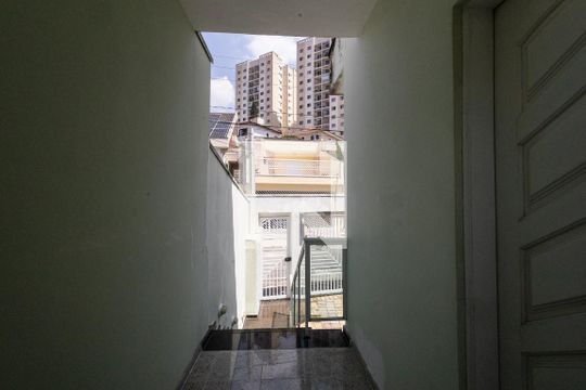 Corredor de casa para alugar com 2 quartos, 121m² em Vila Mafra, São Paulo