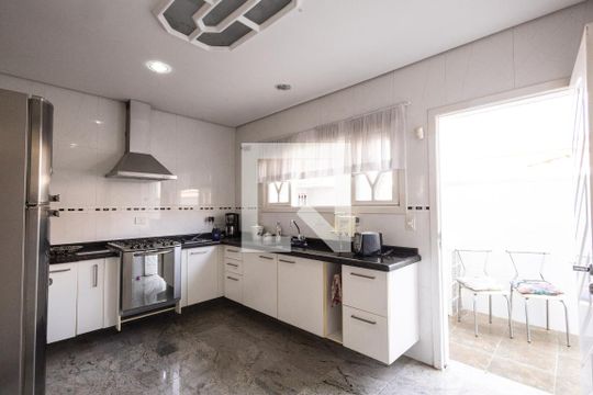 Cozinha de casa para alugar com 2 quartos, 121m² em Vila Mafra, São Paulo