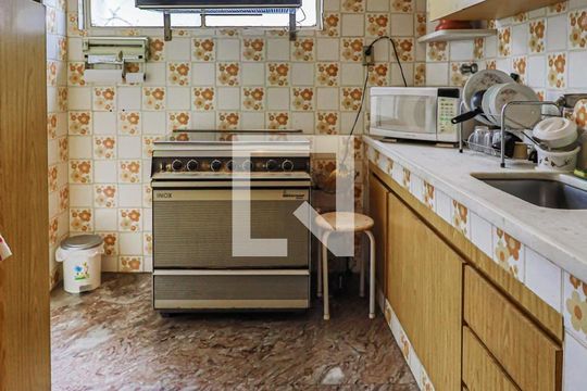 Cozinha de apartamento à venda com 3 quartos, 105m² em Sion, Belo Horizonte