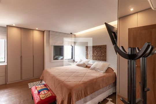 Suíte 3 de apartamento à venda com 3 quartos, 230m² em Indianópolis, São Paulo