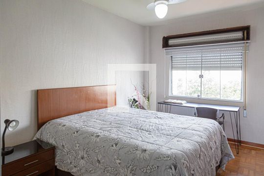 Quarto 1  de apartamento para alugar com 2 quartos, 96m² em Bela Vista, São Paulo