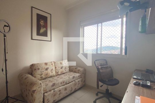 Quarto 3 de apartamento para alugar com 3 quartos, 120m² em Jardim Tupanci, Barueri