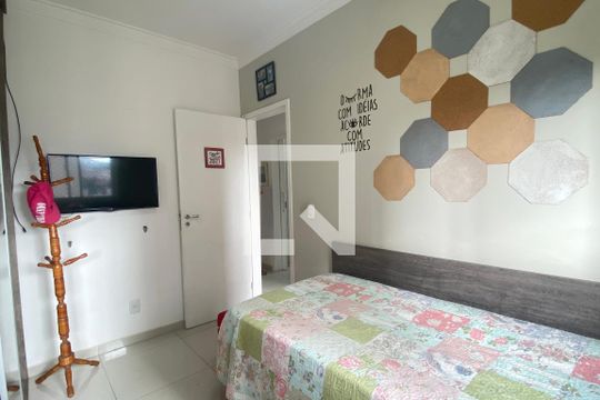 Quarto 2 de apartamento para alugar com 3 quartos, 120m² em Jardim Tupanci, Barueri