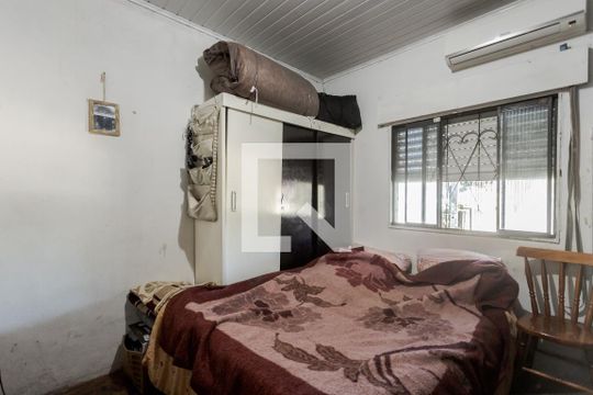Quarto 1 de casa à venda com 6 quartos, 150m² em Sarandi, Porto Alegre