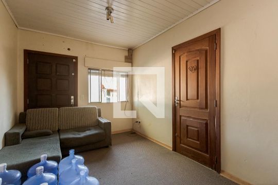 Sala 1 de casa à venda com 6 quartos, 150m² em Sarandi, Porto Alegre