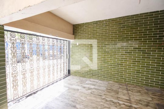 Garagem de casa à venda com 5 quartos, 120m² em Lauzane Paulista, São Paulo
