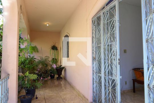 Varanda de casa à venda com 2 quartos, 204m² em Alto Caiçaras, Belo Horizonte