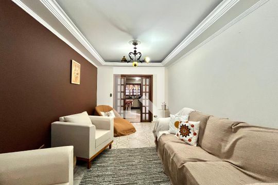 Sala  de casa à venda com 5 quartos, 252m² em Cidade Domitila, São Paulo