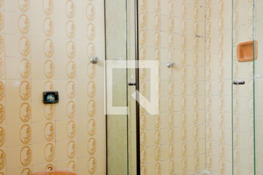 Banheiro de apartamento para alugar com 2 quartos, 80m² em Jardim Santa Mena, Guarulhos