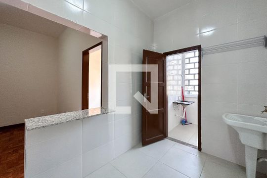 Cozinha e Área de Serviço de apartamento para alugar com 1 quarto, 50m² em Barra Funda, São Paulo
