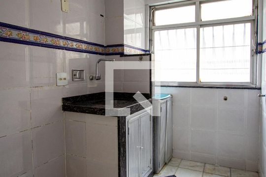 Cozinha de apartamento para alugar com 2 quartos, 60m² em Barro Vermelho, São Gonçalo