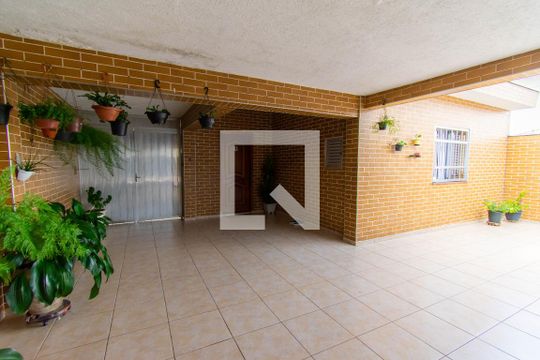 Garagem de casa à venda com 3 quartos, 363m² em Jardim Independência, São Paulo