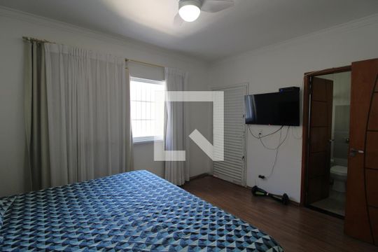 Suíte 1 de casa à venda com 4 quartos, 289m² em Vila Romano, São Paulo