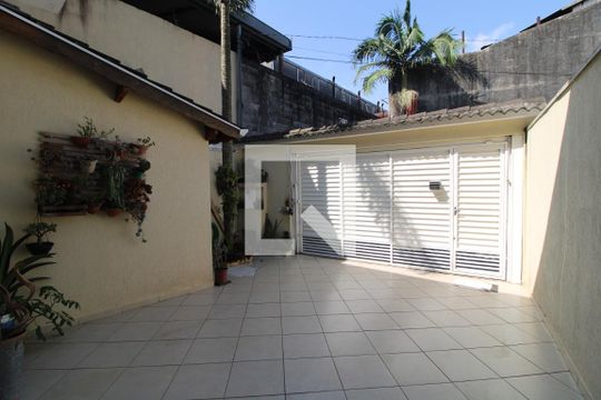 Garagem de casa à venda com 4 quartos, 289m² em Vila Romano, São Paulo
