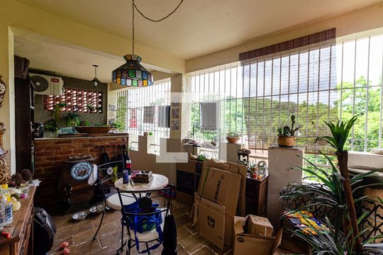 Sala de casa à venda com 4 quartos, 340m² em Morro do Estado, Niterói
