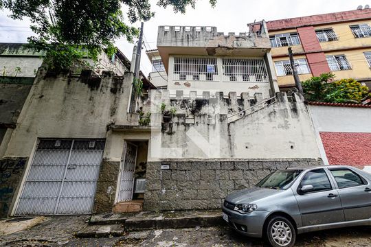 Fachada de casa à venda com 1 quarto, 70m² em Morro do Estado, Niterói