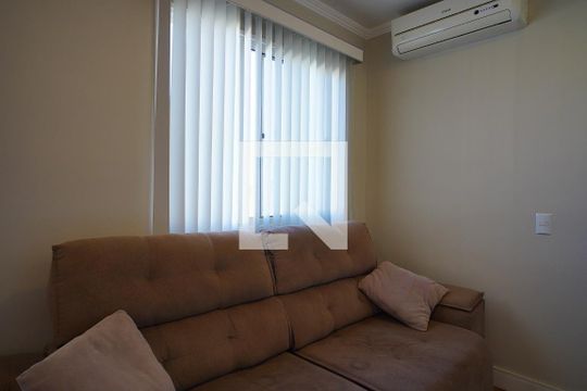 Sala de apartamento para alugar com 2 quartos, 56m² em Protásio Alves, Porto Alegre