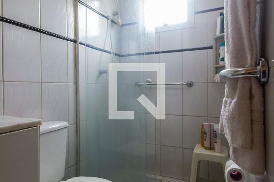 Banheiro da Suíte de apartamento à venda com 2 quartos, 64m² em Vila Creti, Barueri
