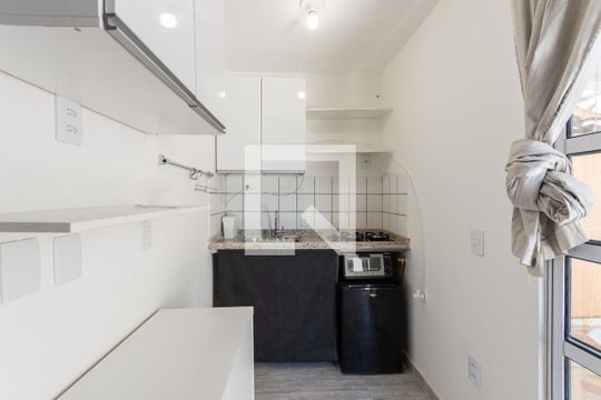 Cozinha de apartamento para alugar com 1 quarto, 35m² em Maracanã, Rio de Janeiro