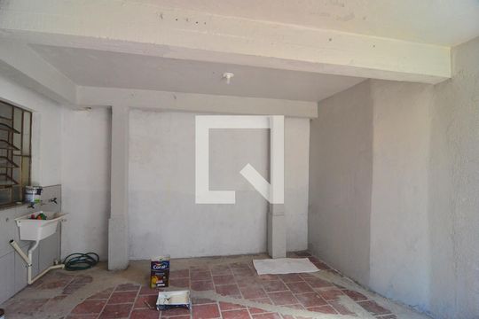 Garagem de casa à venda com 6 quartos, 144m² em Bairro Fátima, Canoas