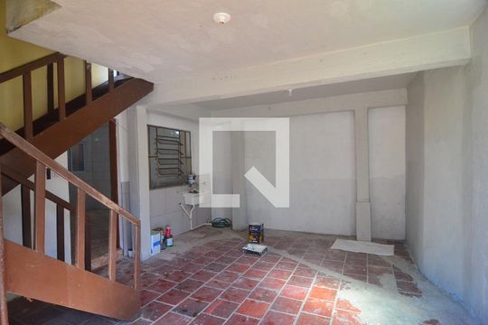 Garagem de casa à venda com 6 quartos, 144m² em Bairro Fátima, Canoas