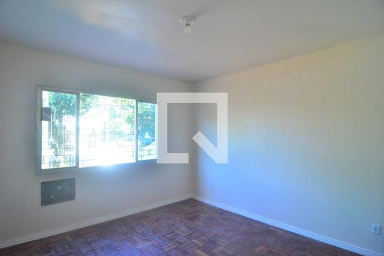 Quarto 1 de casa à venda com 6 quartos, 144m² em Bairro Fátima, Canoas