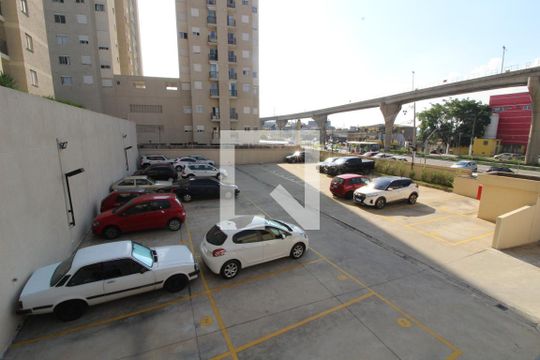 Garagem de apartamento para alugar com 2 quartos, 47m² em Jardim Adutora, São Paulo