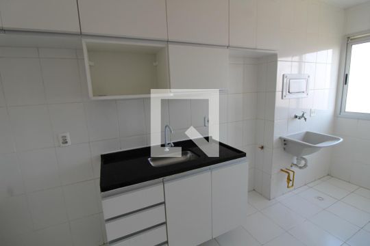 Cozinha de apartamento para alugar com 2 quartos, 47m² em Jardim Adutora, São Paulo