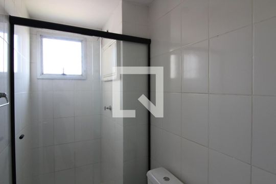 Banheiro de apartamento para alugar com 2 quartos, 47m² em Jardim Adutora, São Paulo