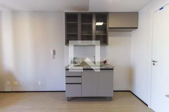 Studio  de kitnet/studio para alugar com 1 quarto, 28m² em Liberdade, São Paulo