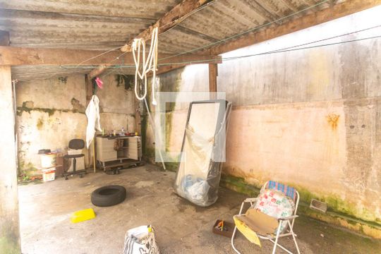 Quintal de casa à venda com 2 quartos, 147m² em Santa Terezinha, São Bernardo do Campo