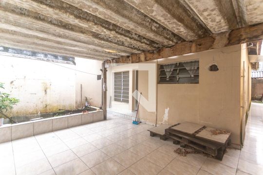 Garagem de casa à venda com 2 quartos, 147m² em Santa Terezinha, São Bernardo do Campo