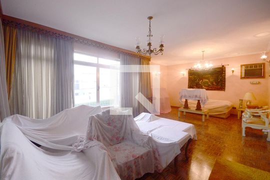 Sala de casa para alugar com 5 quartos, 609m² em Jardim da Saúde, São Paulo