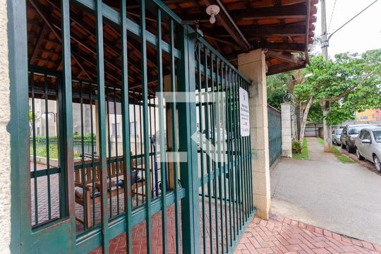 Fachada de apartamento à venda com 2 quartos, 56m² em Jardim Peri, São Paulo