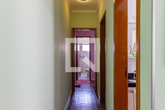 Corredor de apartamento à venda com 2 quartos, 120m² em Vila Tibiriçá, Santo André