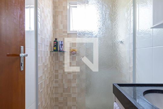 Banheiro da Suite de apartamento à venda com 2 quartos, 120m² em Vila Tibiriçá, Santo André