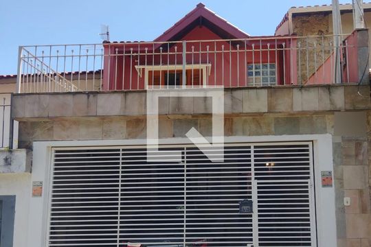 Fachada de casa para alugar com 3 quartos, 200m² em Vila Isolina Mazzei, São Paulo