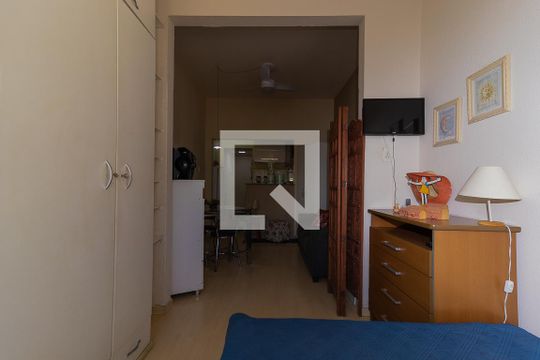 Quarto de kitnet/studio para alugar com 1 quarto, 30m² em Botafogo, Rio de Janeiro