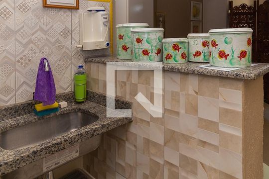 Cozinha  de kitnet/studio para alugar com 1 quarto, 30m² em Botafogo, Rio de Janeiro