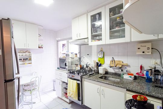 Cozinha de apartamento à venda com 3 quartos, 105m² em Vila Clementino, São Paulo