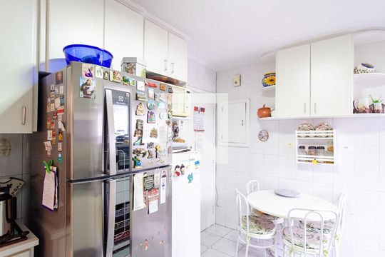 Cozinha de apartamento à venda com 3 quartos, 105m² em Vila Clementino, São Paulo