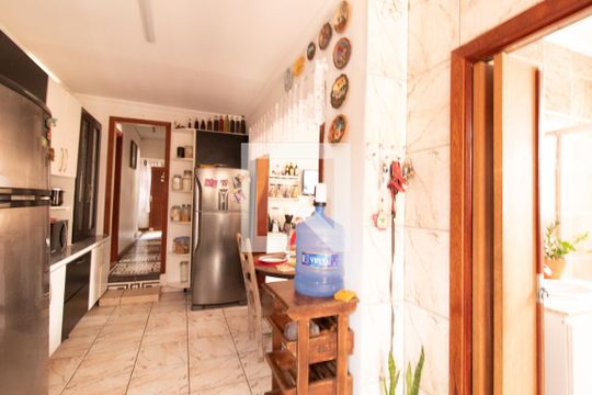 Cozinha - Casa 2 de casa à venda com 5 quartos, 140m² em Espírito Santo, Porto Alegre