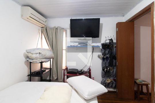 Quarto  2 - Casa 1 de casa à venda com 5 quartos, 140m² em Espírito Santo, Porto Alegre
