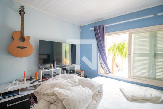 Quarto 1 - Casa 1 de casa à venda com 5 quartos, 140m² em Espírito Santo, Porto Alegre