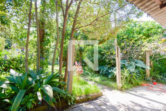 Área externa de casa à venda com 2 quartos, 99m² em Ipanema, Porto Alegre