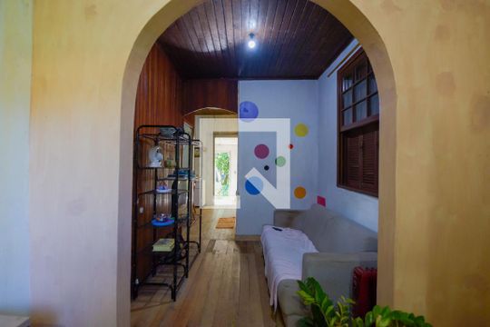 Sala de casa à venda com 2 quartos, 99m² em Ipanema, Porto Alegre