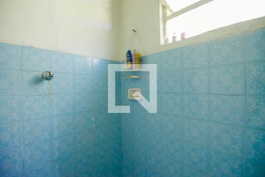 Banheiro de casa à venda com 2 quartos, 99m² em Ipanema, Porto Alegre