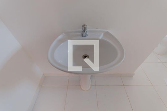 banheiro 4 de casa de condomínio à venda com 4 quartos, 297m² em Loteamento Caminhos de São Conrado (sousas), Campinas