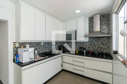 Cozinha de casa à venda com 3 quartos, 100m² em Braz de Pina, Rio de Janeiro